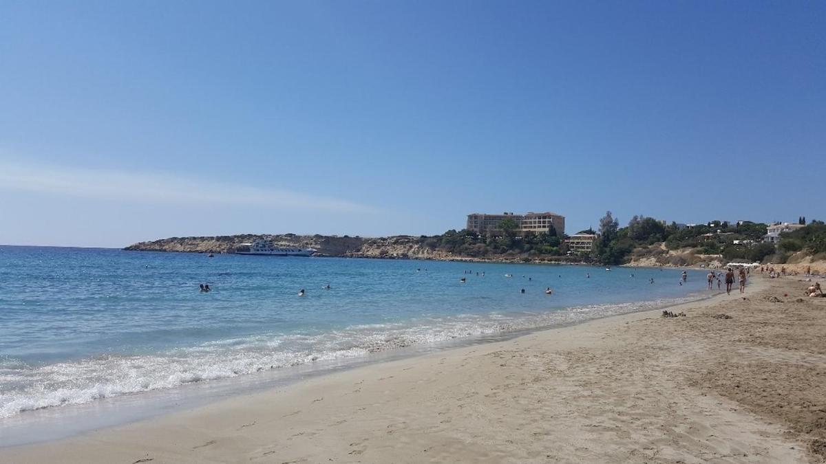 Sun Island Apartments Paphos Exterior foto